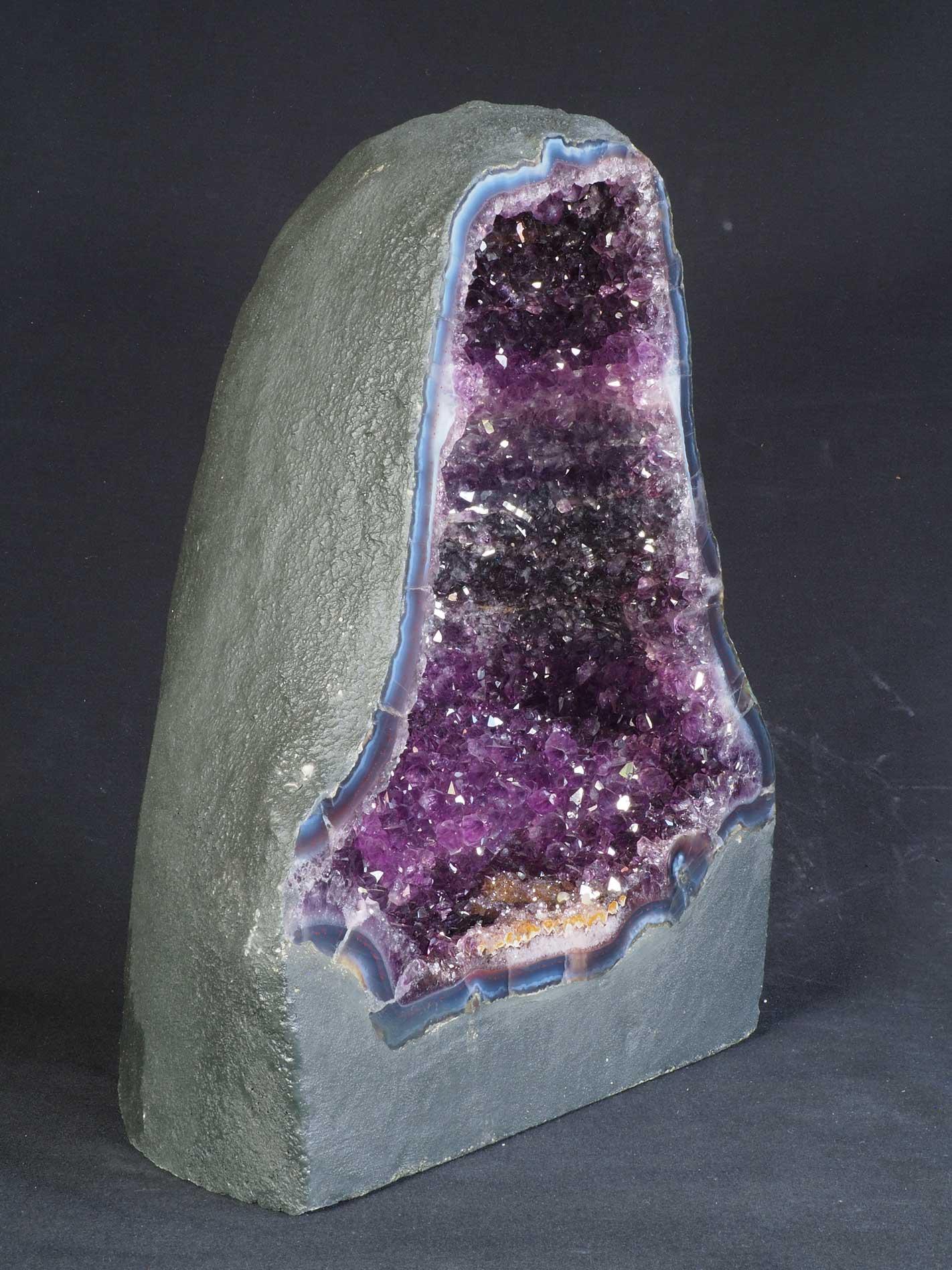 420 Géode d’améthyste